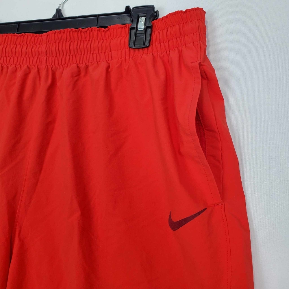 Nike Sheild LeBron James Red Basketball Boys Gym Shorts Size 4XL - Picture 2 of 16